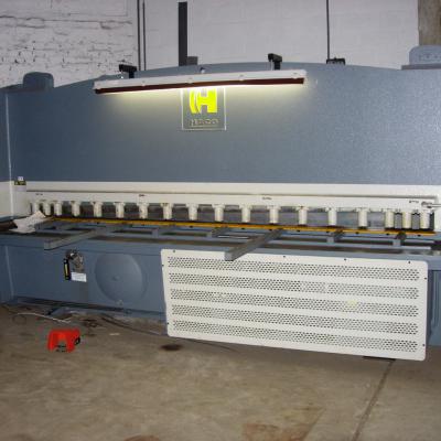 Cisaille-guillotine fine épaisseur coupe sur 3m en ép. max 6mm